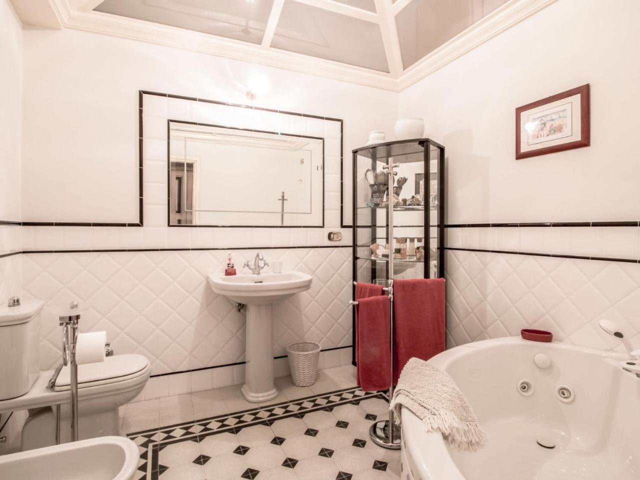 לוקה Apartment Palazzo Cittadella By Interhome מראה חיצוני תמונה
