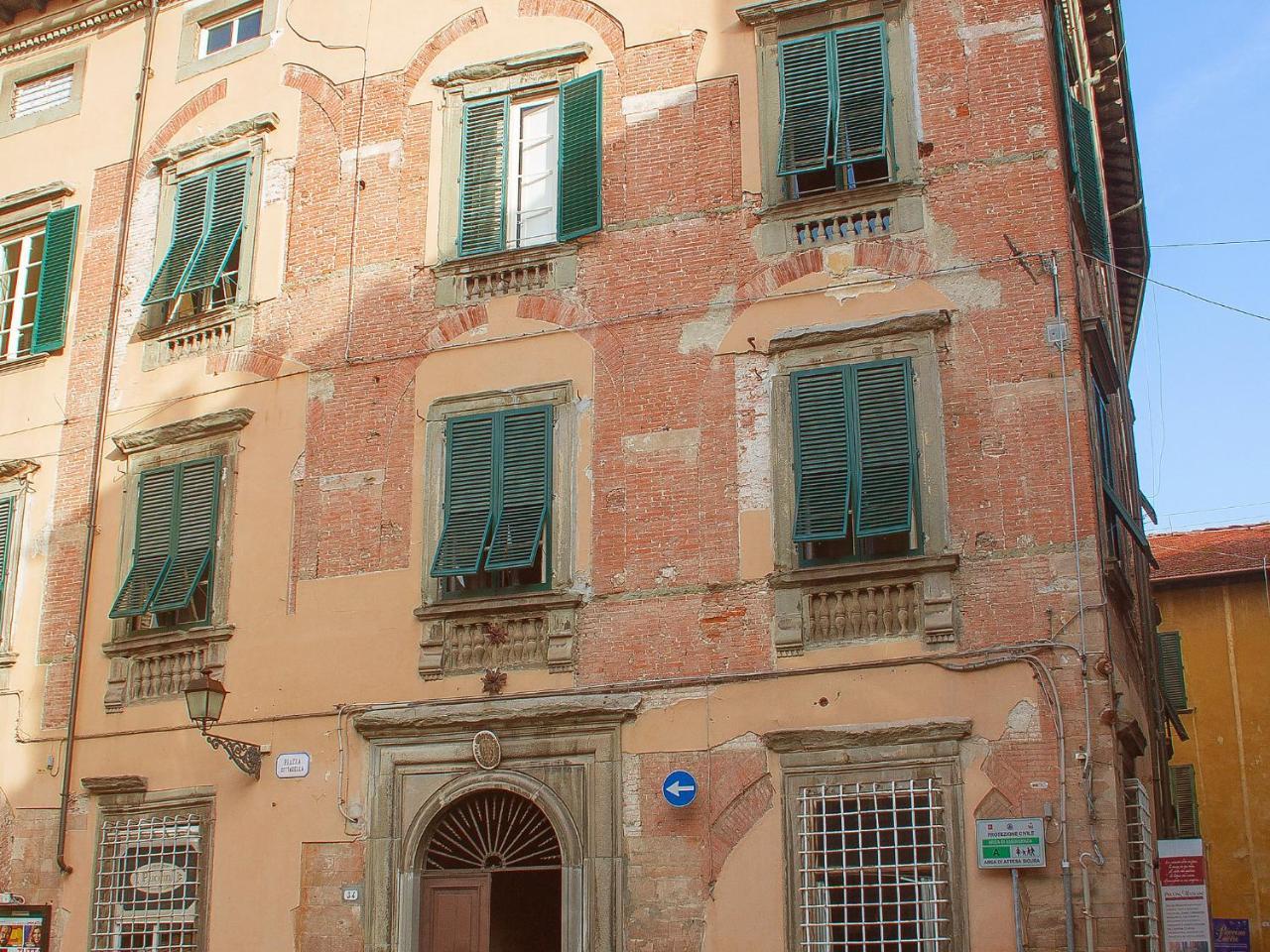 לוקה Apartment Palazzo Cittadella By Interhome מראה חיצוני תמונה